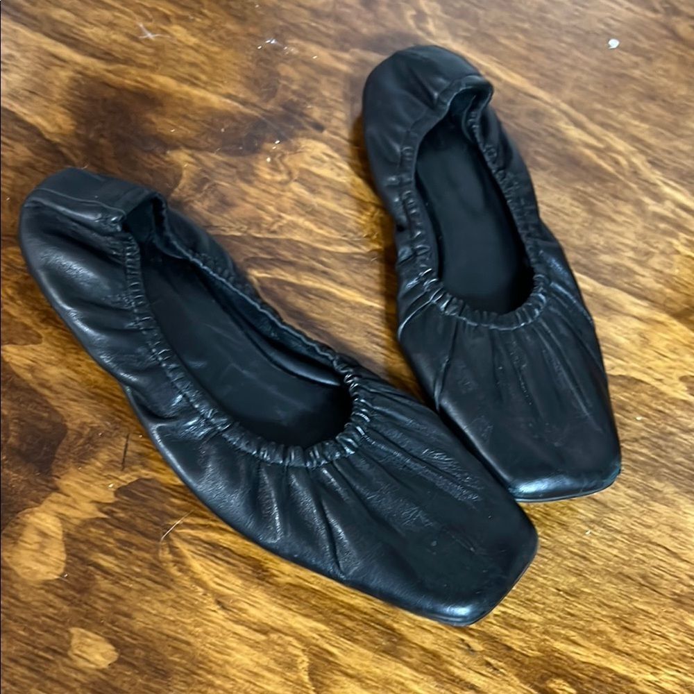 Black Leather Women's Ballet Flats